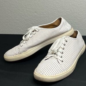 Susina Faux Leather Sneakers Perforated White Lace Up Women’s Size 9M